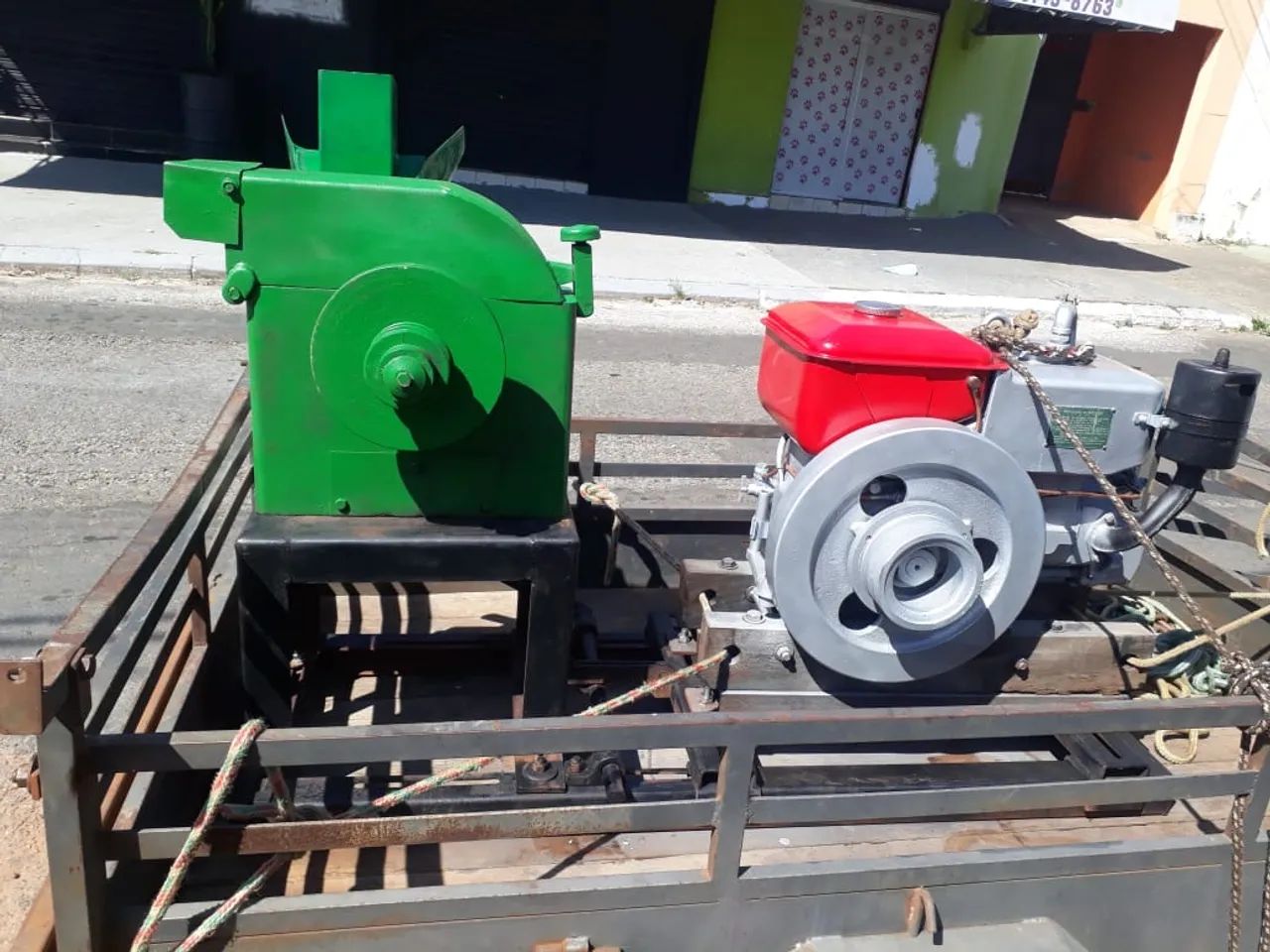 Moinho de grãos e motor a diesel - Foto 2