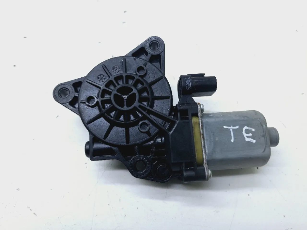 Motor vidro traseiro esquerdo hyundai tucson T-gdi 1.6T 2018 - Foto 4