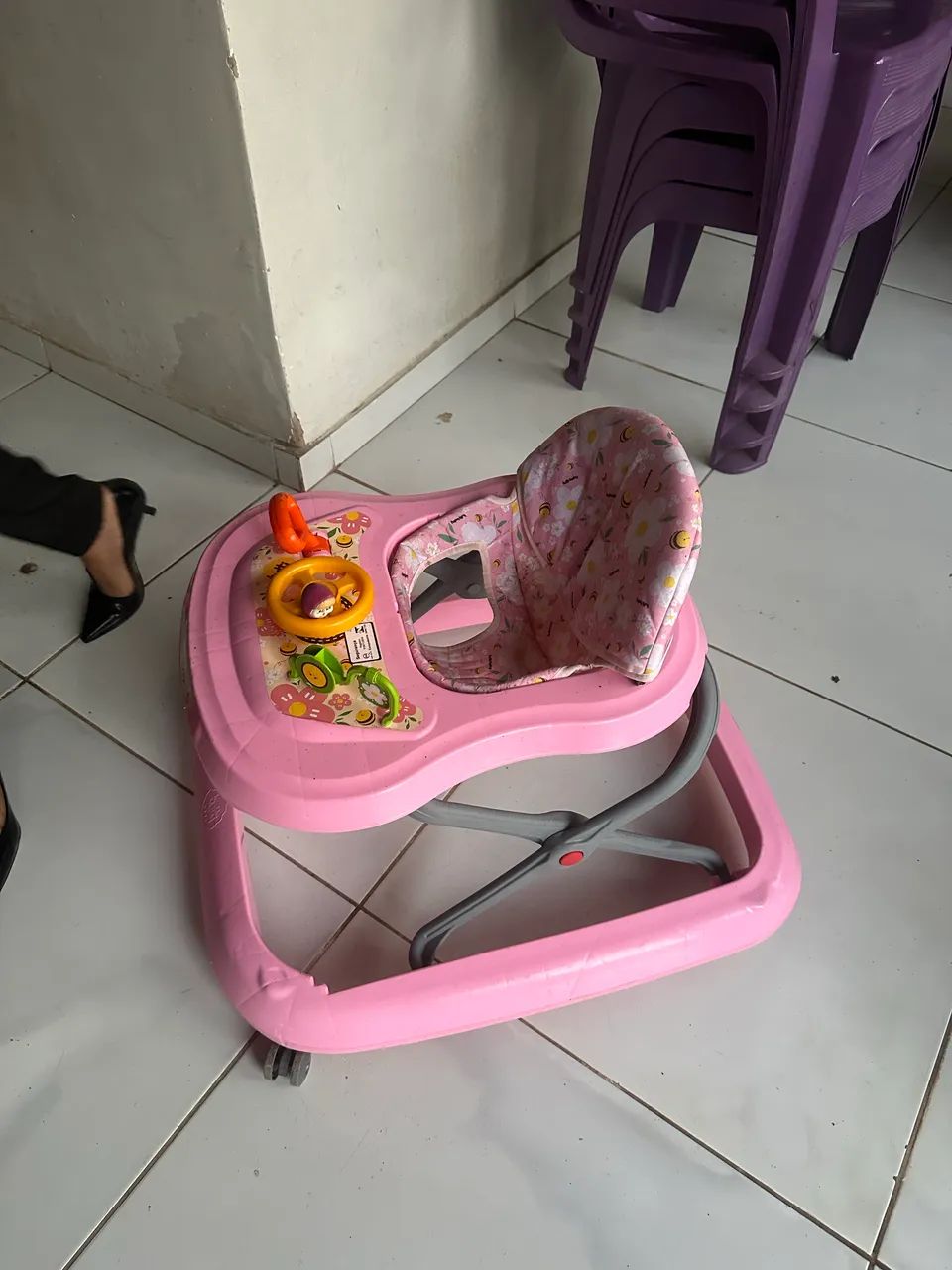 Vendo carrinho de bebê  - Foto 4
