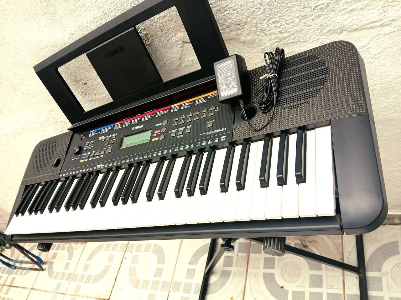 Teclado Yamaha PSR E263 - Foto 3