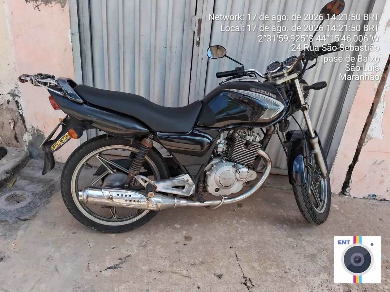 Moto em perfeito estado funcionando perfeitamente 