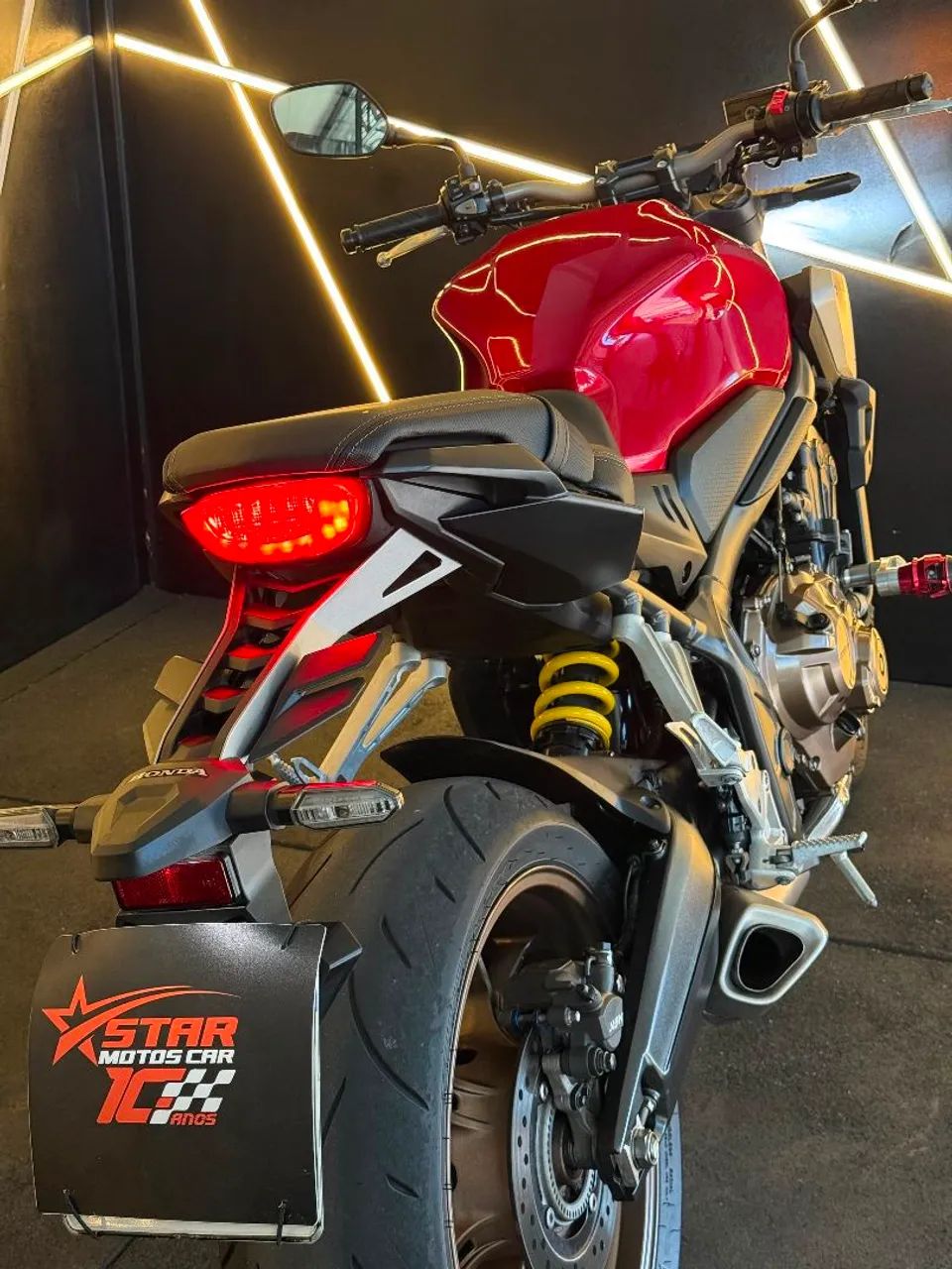 CB 650 R 2022 - Foto 4