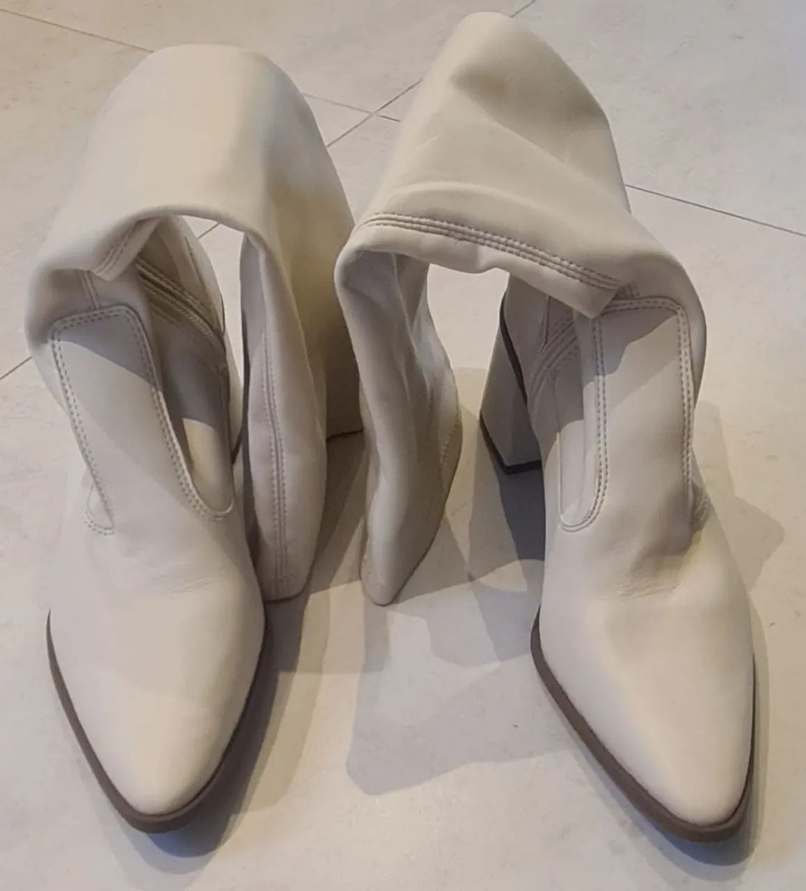 Bota cano longo couro off white - Foto 3