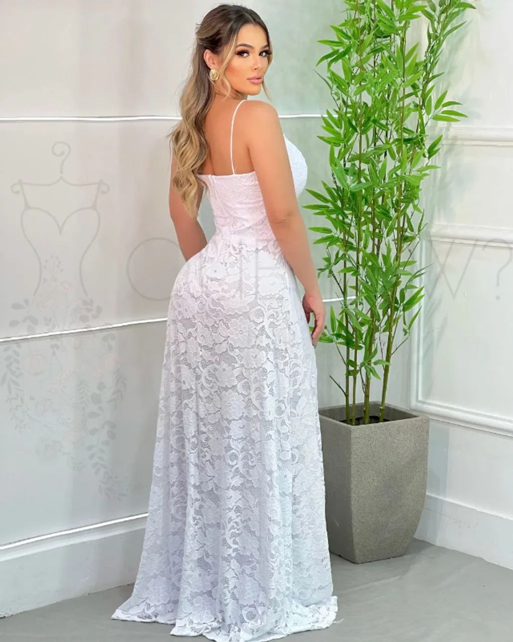 VESTIDO DE NOIVA BRANCO CIVIL LONGO DE ALÇINHA COM BOJO - Foto 2