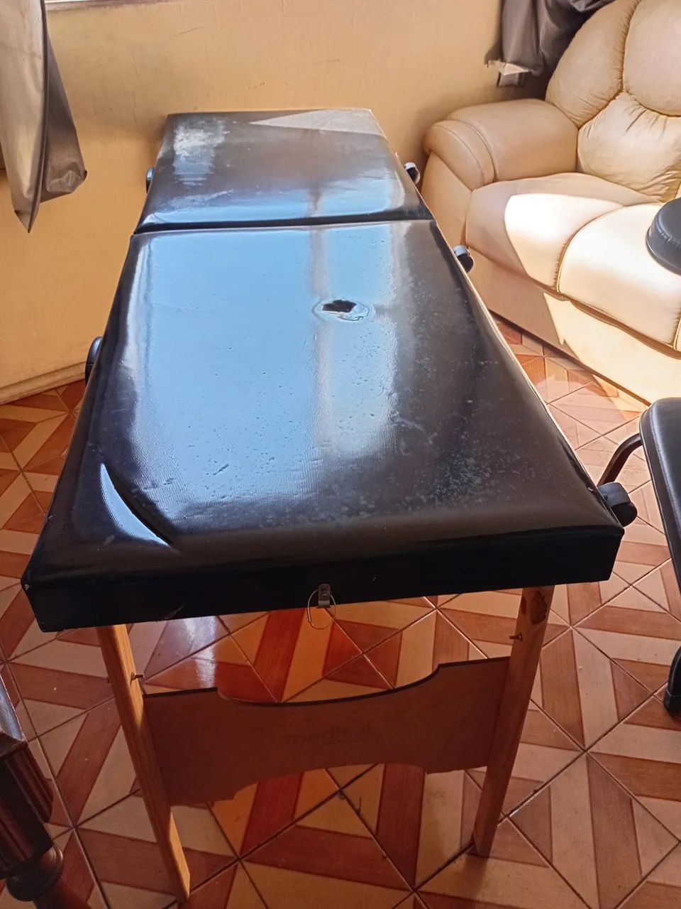 Cadeira de massagem e maca de massagem  - Foto 3