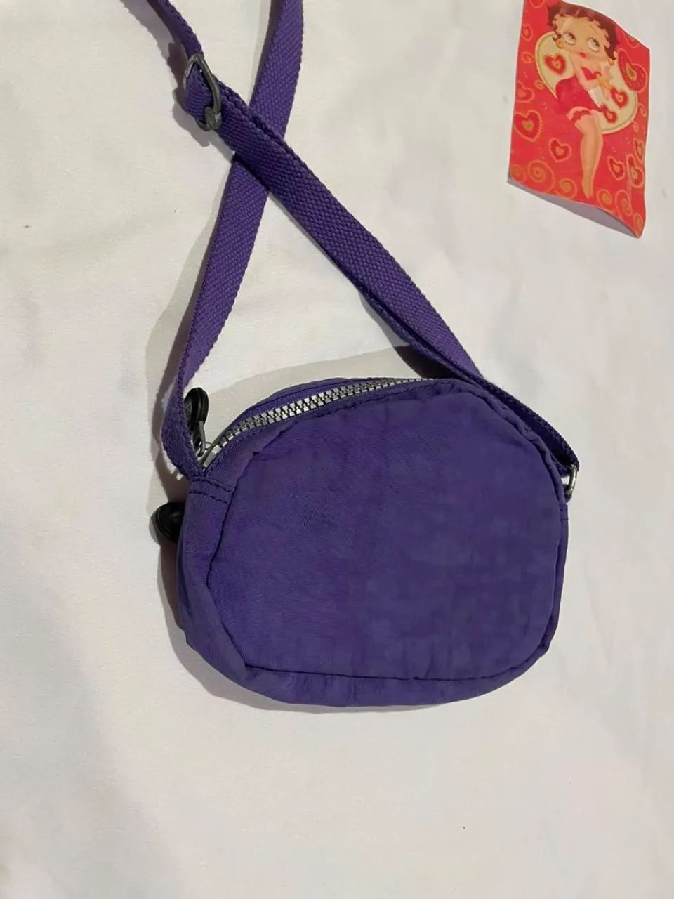 Bolsa Kipling original roxa pequena em perfeito estado - Foto 2
