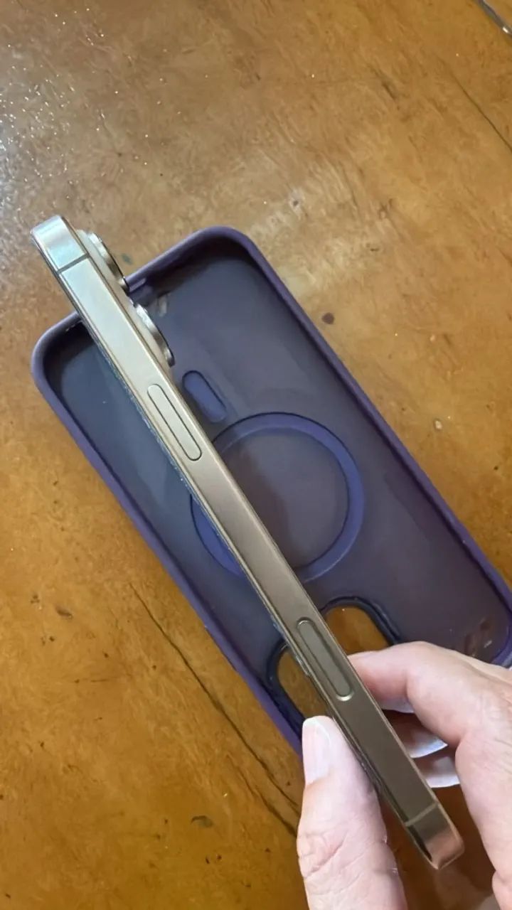 Iphone 16 PRO MAX 256GB - Desert - Foto 2