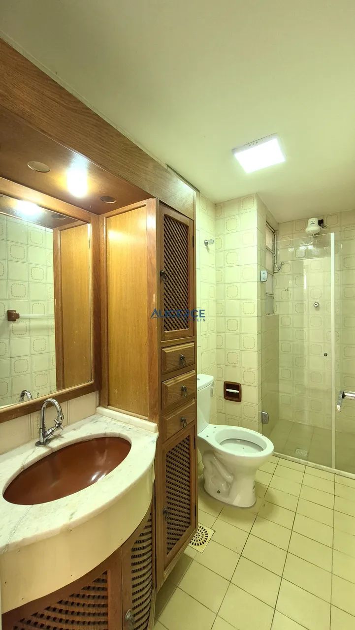 Apartamento à venda com 03 quartos, elevador e garagem no Centro. - Foto 5