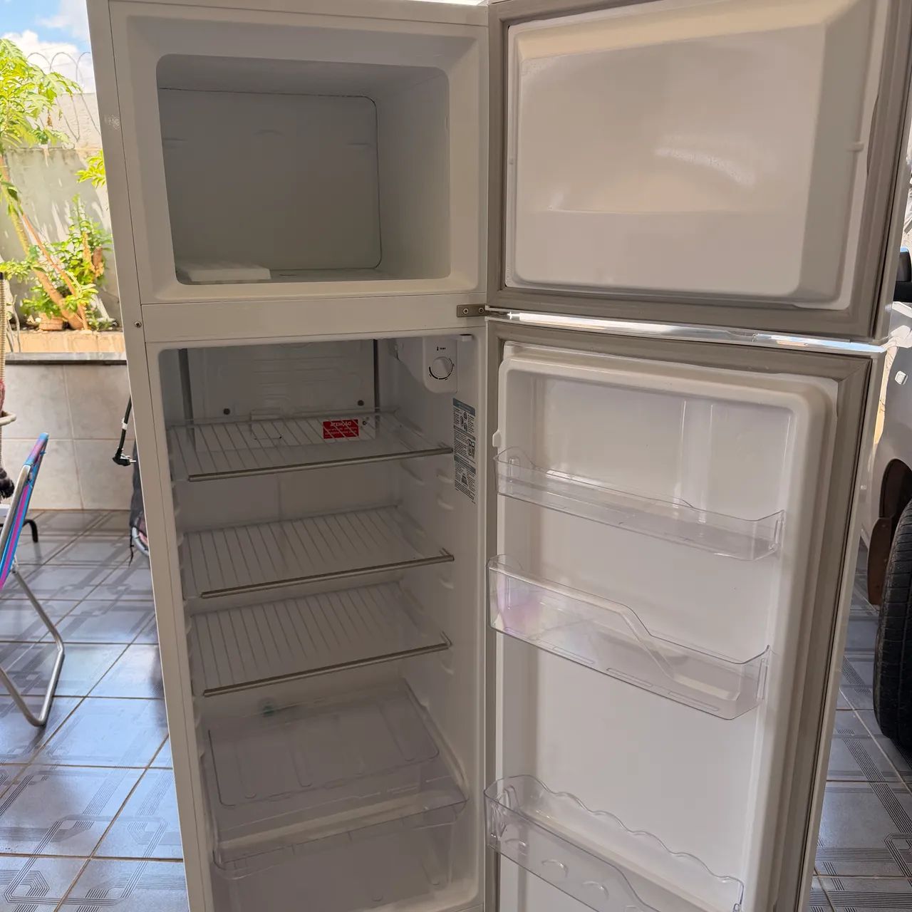 Geladeira Electrolux gelo seco 379 litros  - Foto 4