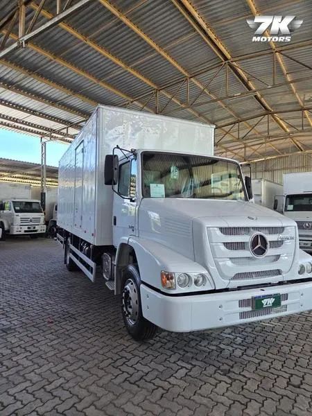 MERCEDES-BENZ ATRON 1319 2013 - Foto 2