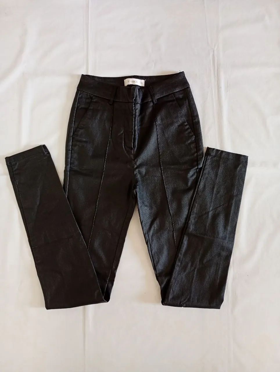 Calça C&A Yessica imitação de couro - Foto 4