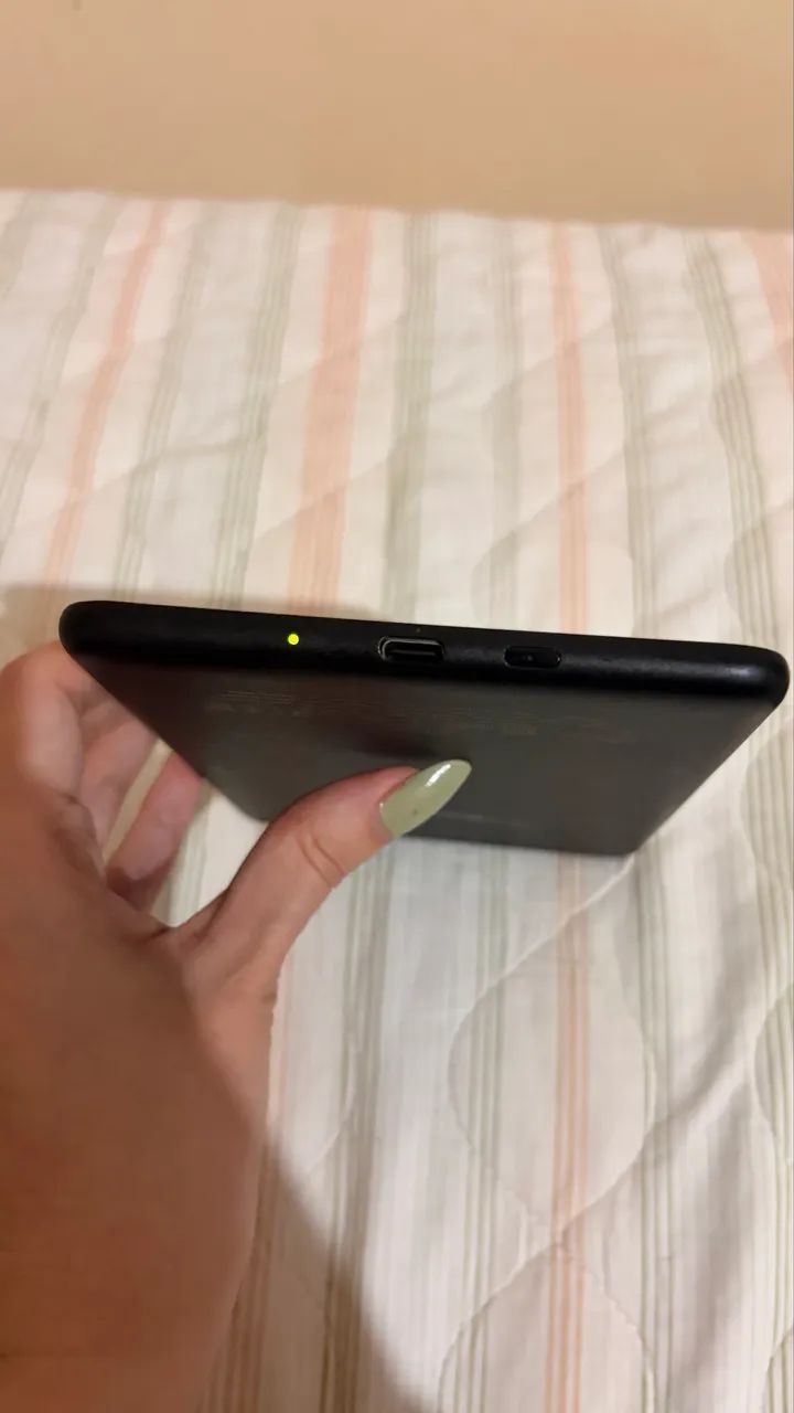 Kindle 11ª geração, 16GB, com carregador original  - Foto 5