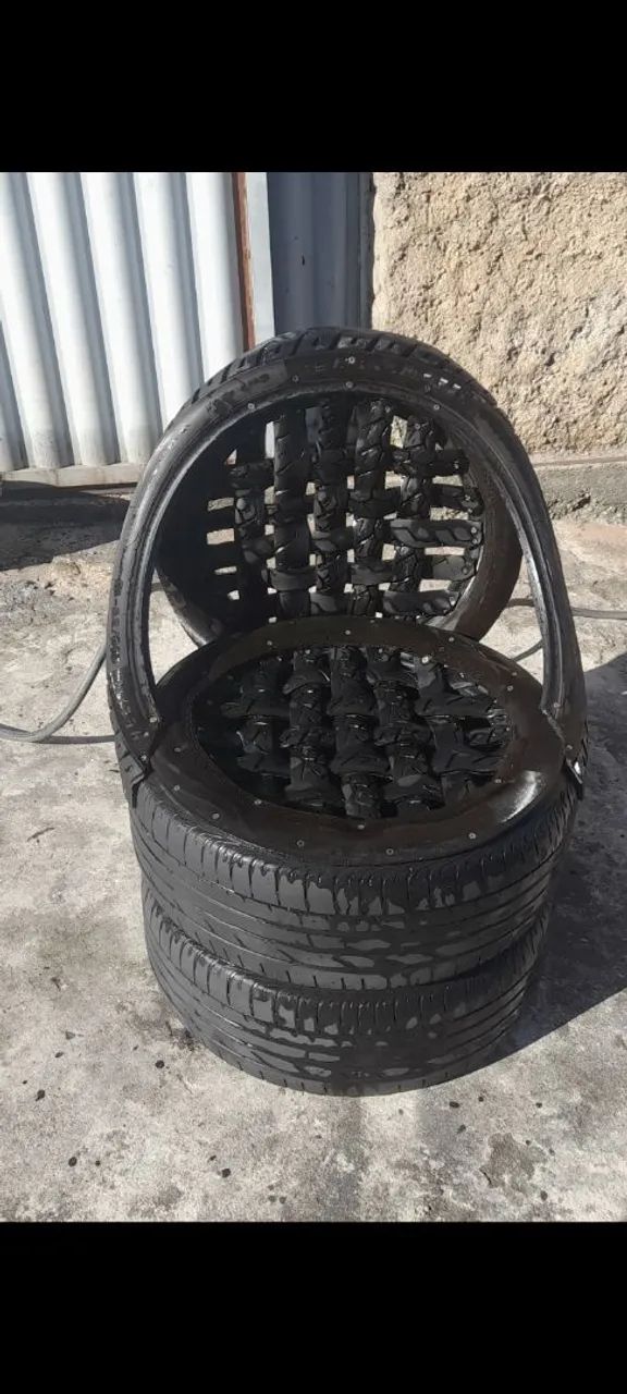 Pooltrona de pneu