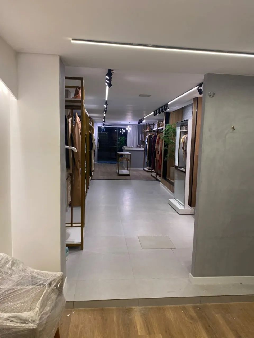 Vendedora Moda feminina - Foto 3