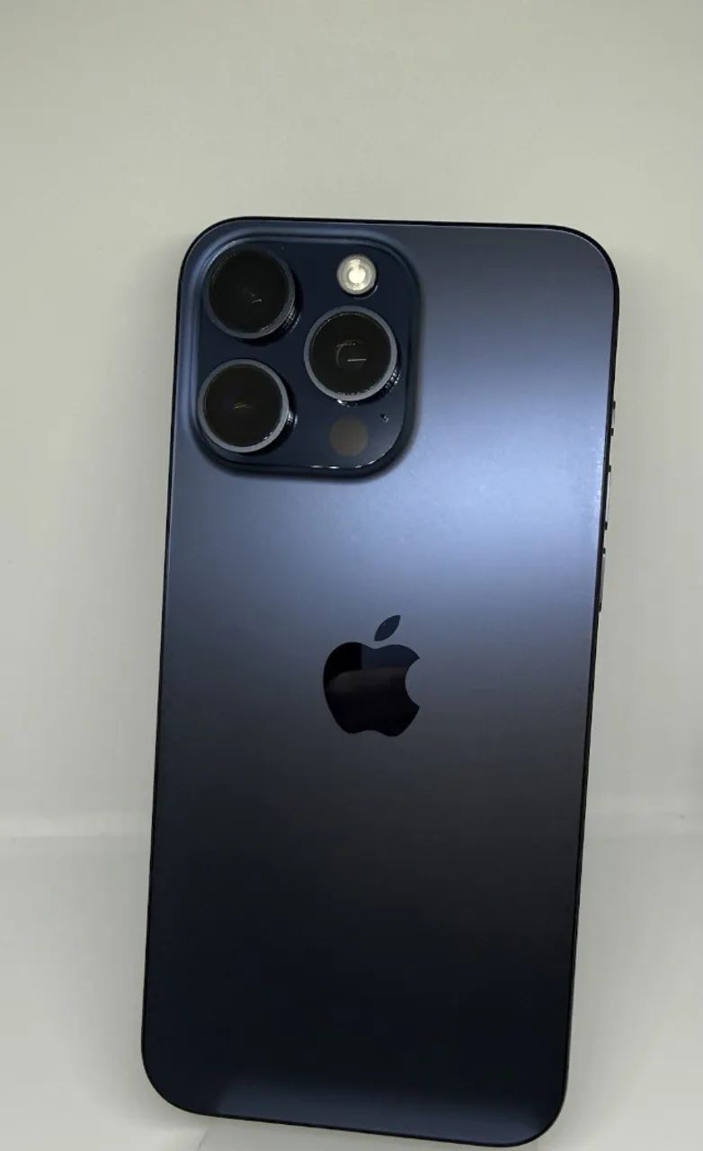 iPhone 15 Pro Max - Foto 3