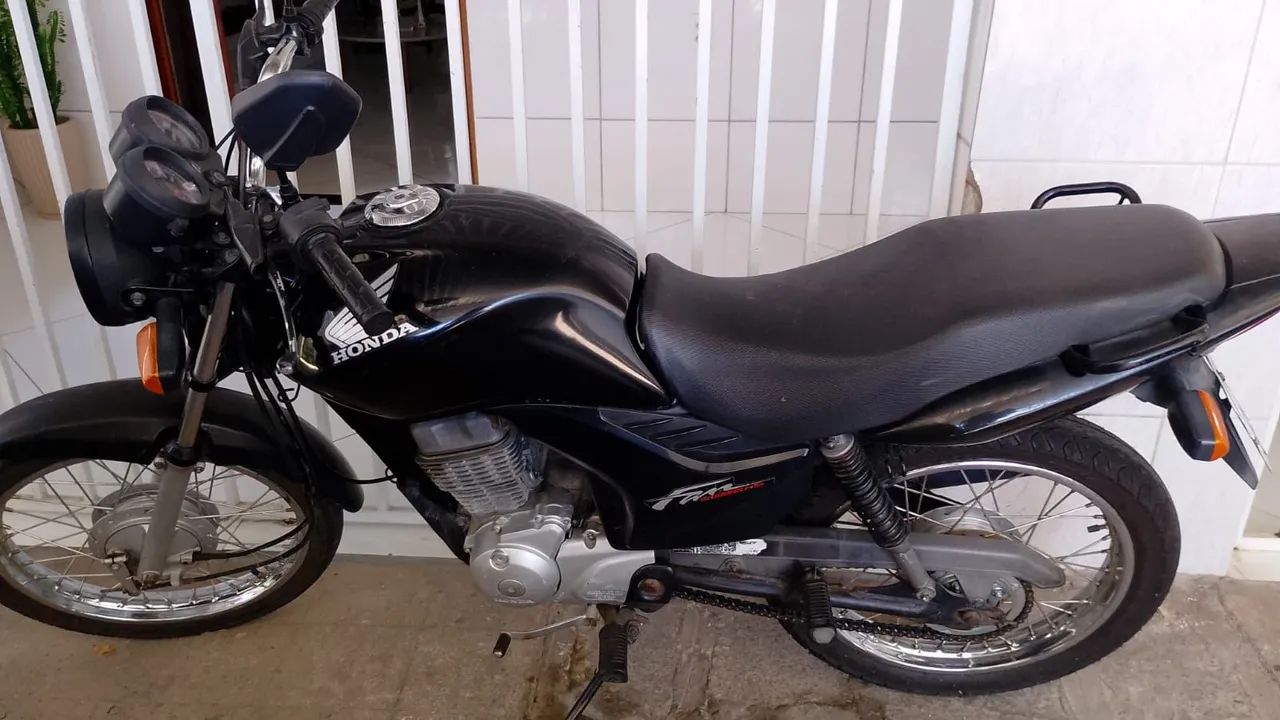 Moto um