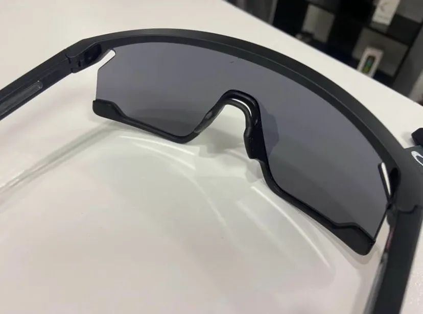 Óculos de Sol Oakley BXTR Matte Black - Prizm Black OO * - Foto 5
