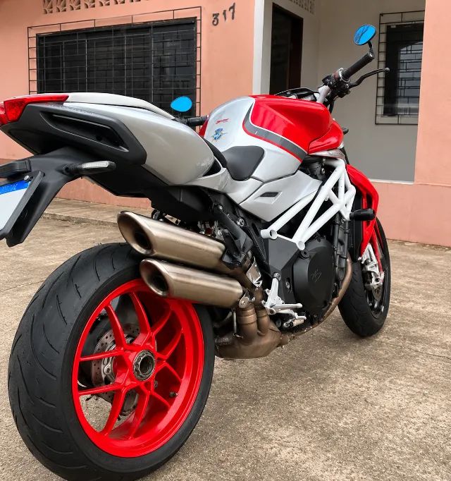 MV AGUSTA BRUTALE 1090RR 2012 - Foto 5