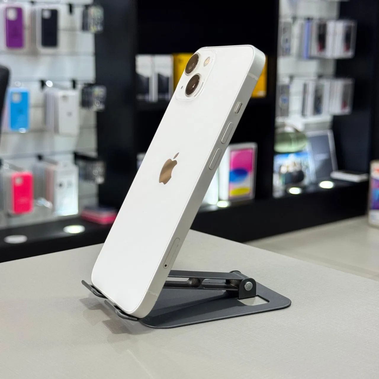 iPhone 13 128GB Branco  - Foto 2