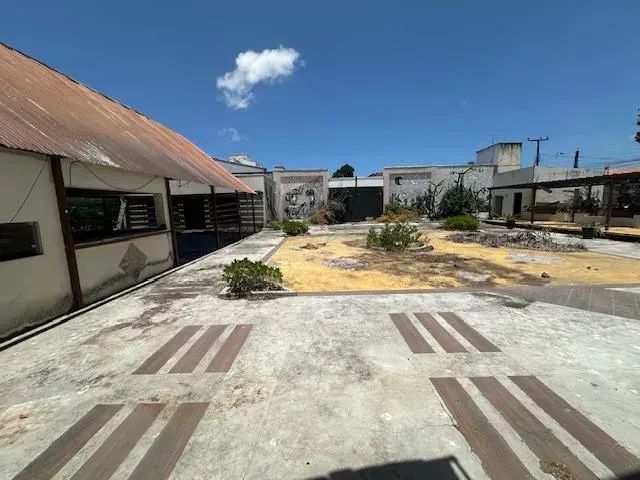 ALUGO -  IMÓVEL COMERCIAL - 1.120m2 - CIDADE DOS FUNCIONÁRIOS - Foto 5