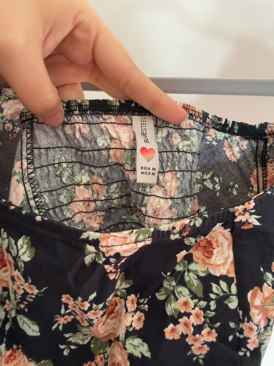 Blusa renner flores super delicada em estado de nova - Foto 5