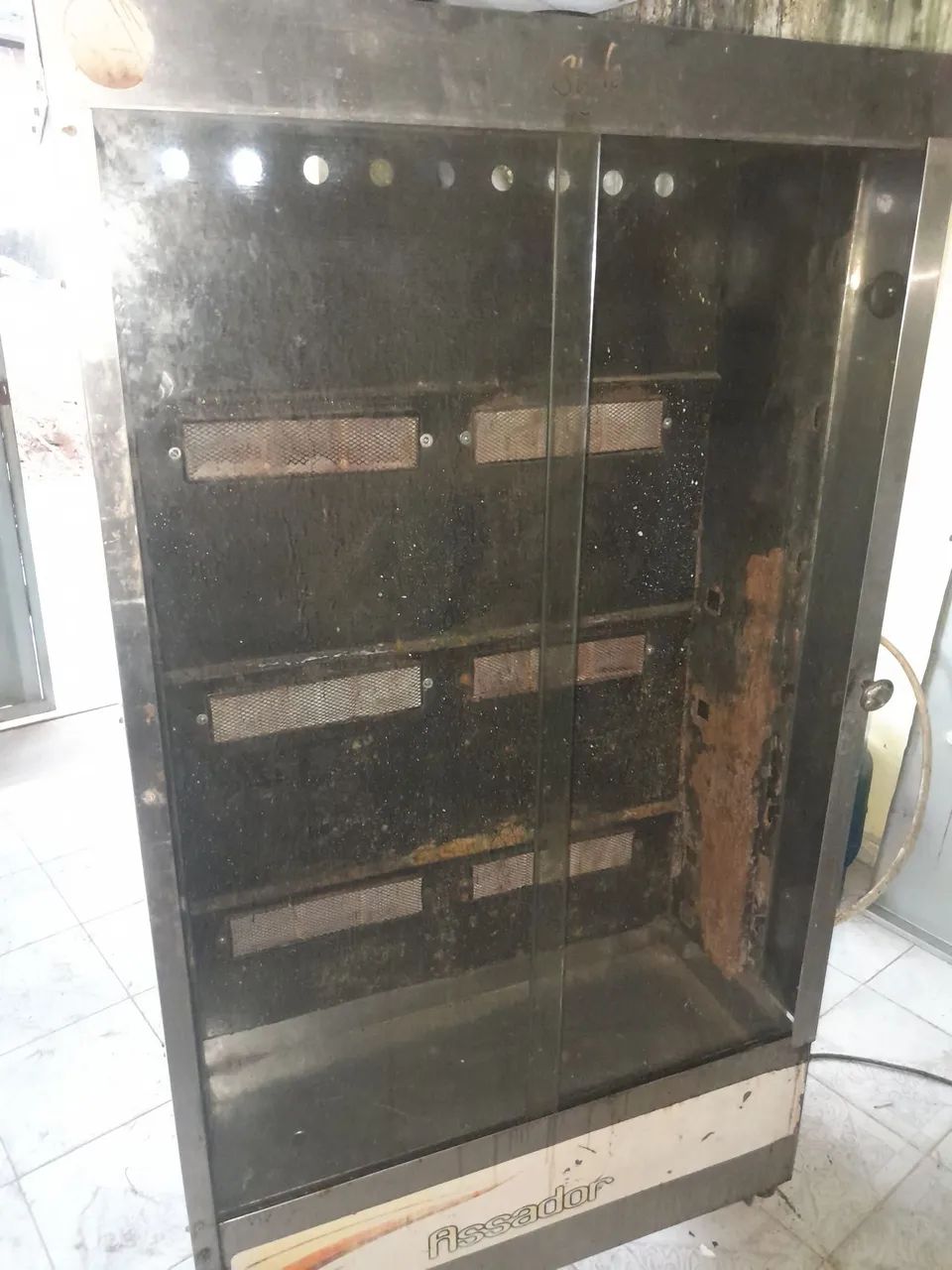 Máquina de assar frango 