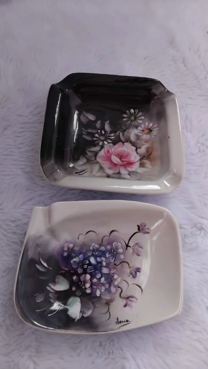 2 cinzeiros porcelana Schmidt 