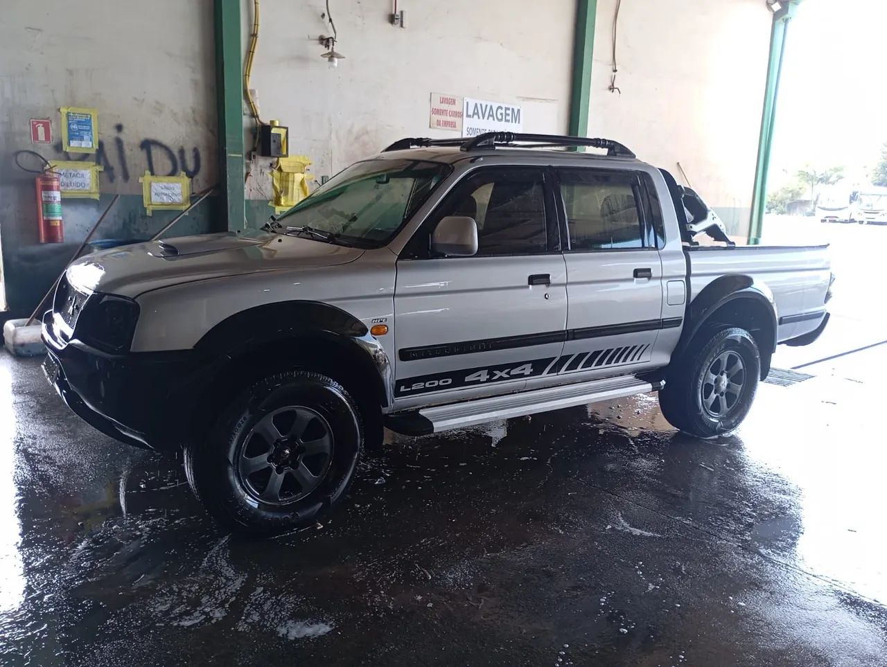 Mitsubishi L200 L200 OUTDOOR HPE 2.5 4x4 CD T.Dies. Mec. 2011