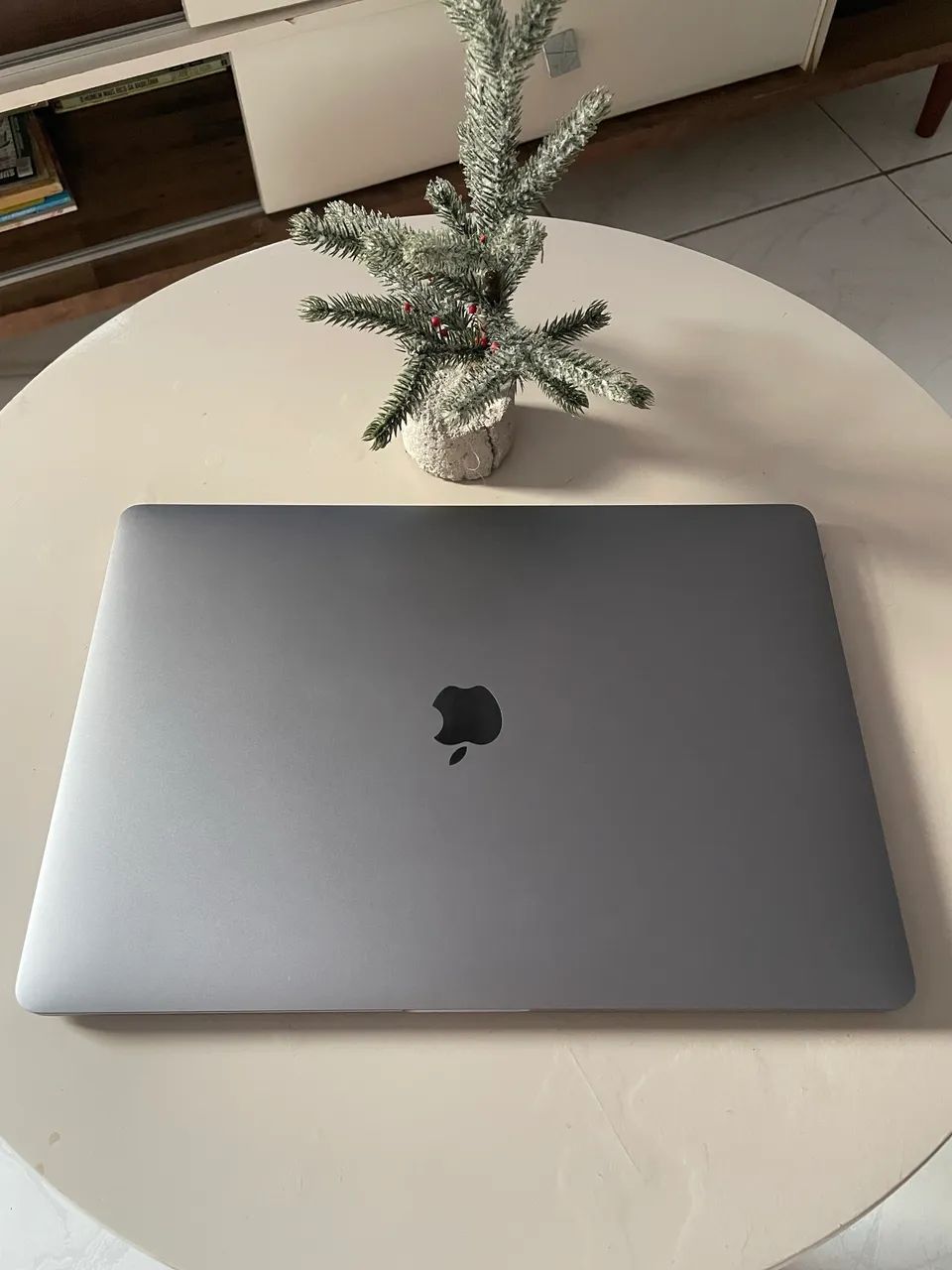 MacBook Pro 16gb / 1TB Hd SSD / Tela Retina 15p / Processador i7