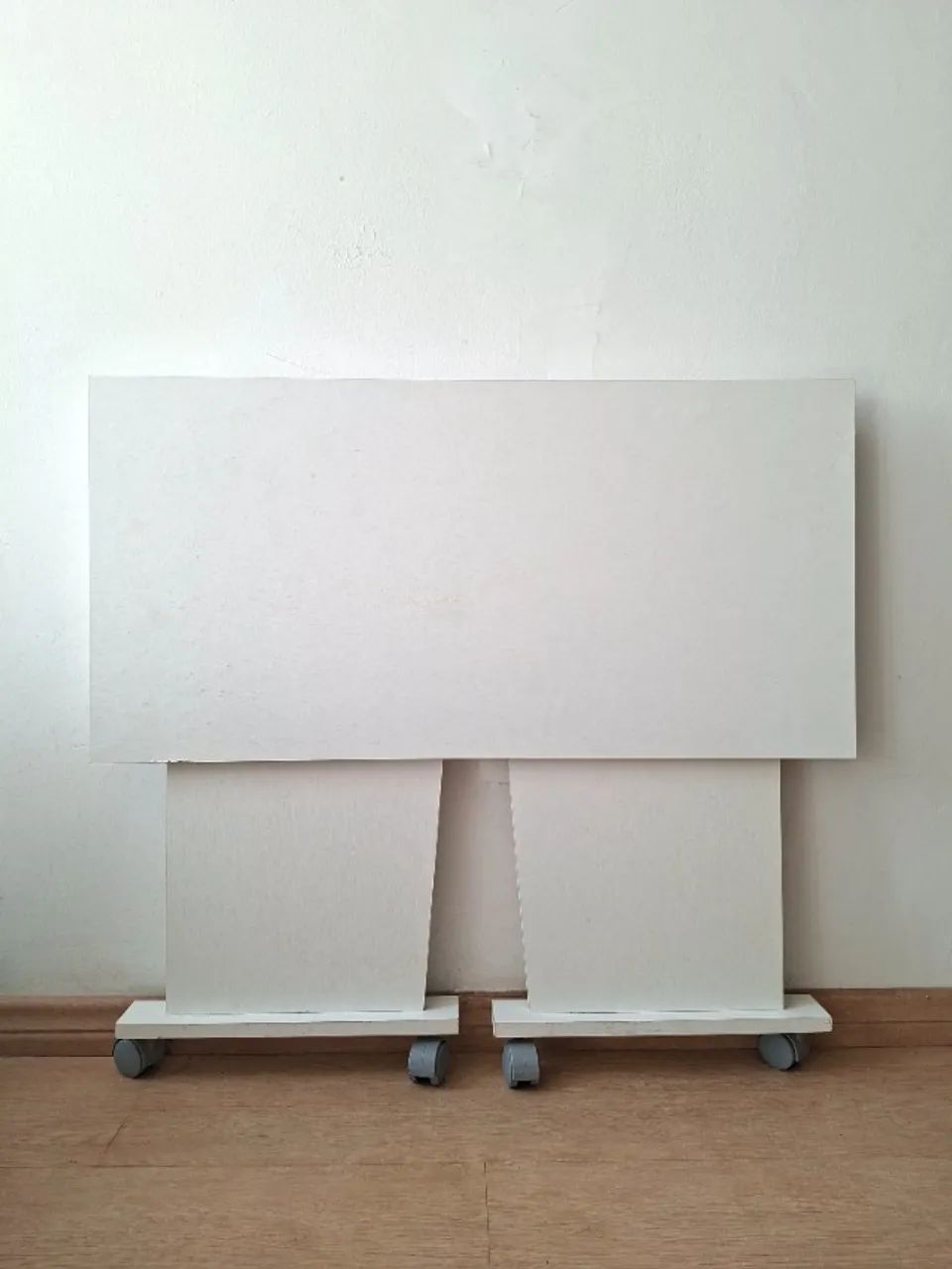 Mesa para escritório dobrável