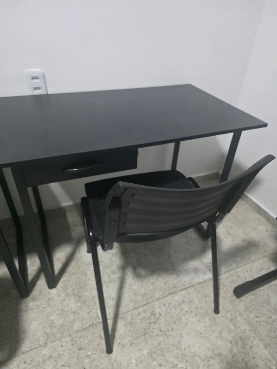 Mesas de escritório / estudo