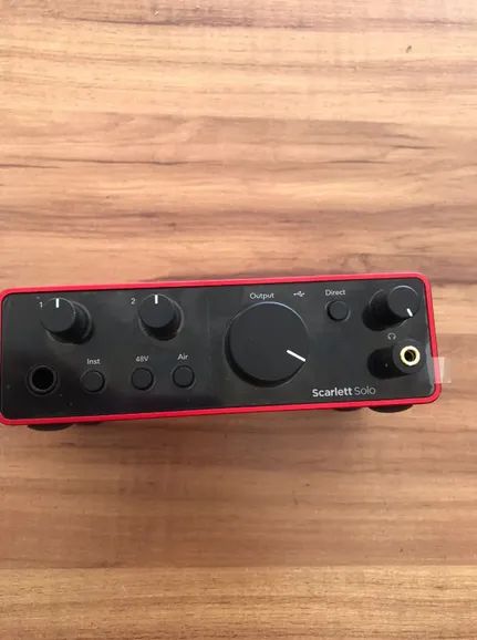 INTERFACE DE ÁUDIO FOCUSRITE SCARLETT SOLO 4TH GEN VERMELHA - Foto 2
