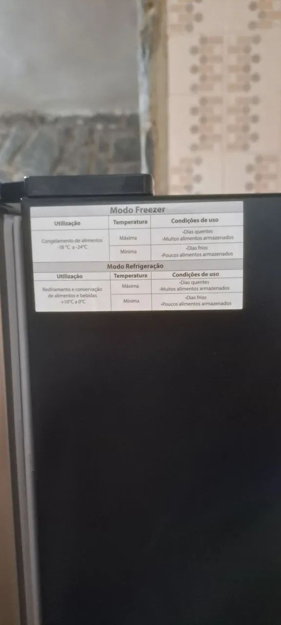 Freezer vertical 2 em 1 PHILCO, dupla função na cor inox 220V