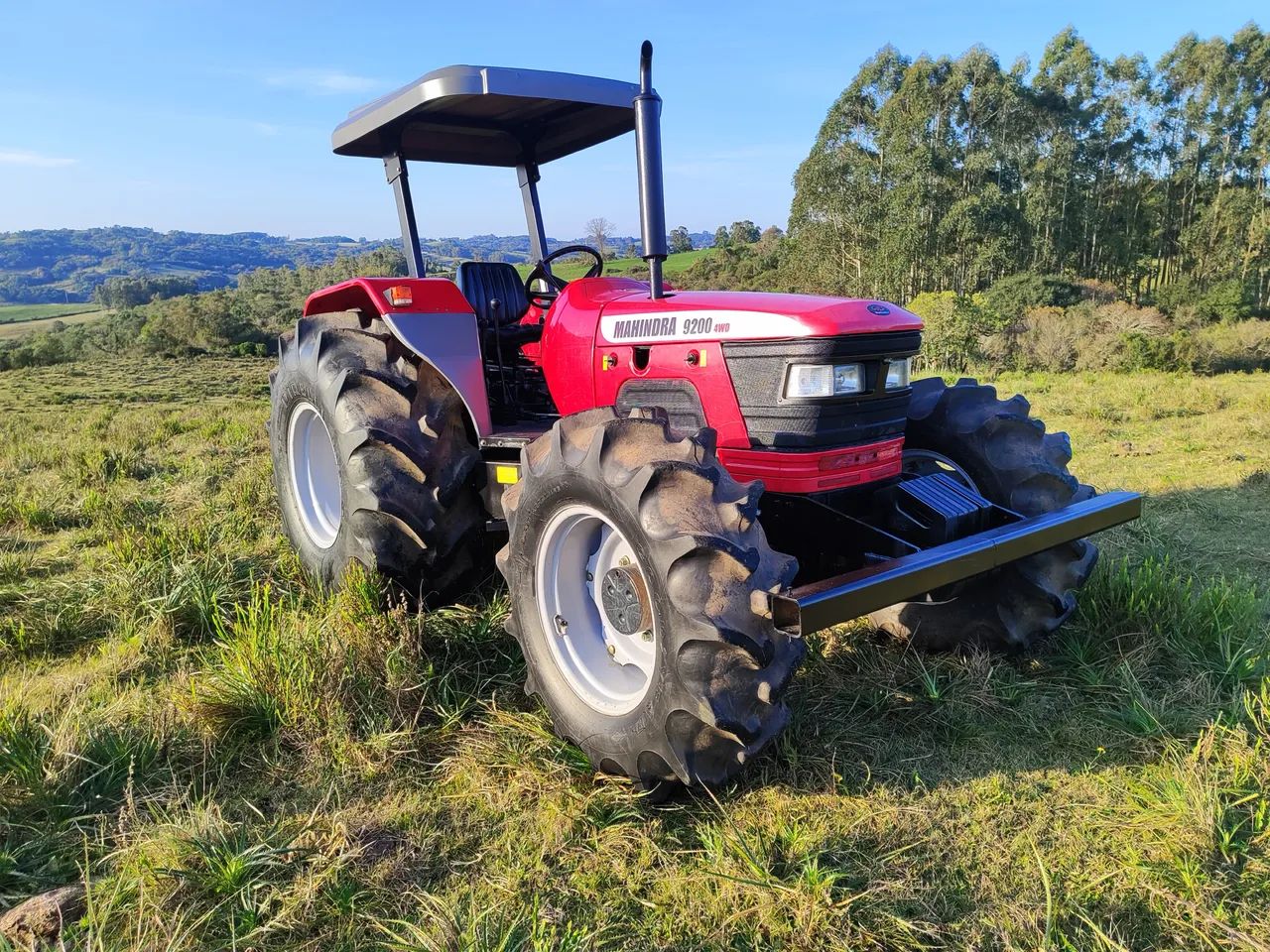 Vendo trator Mahindra 9200 - Foto 3