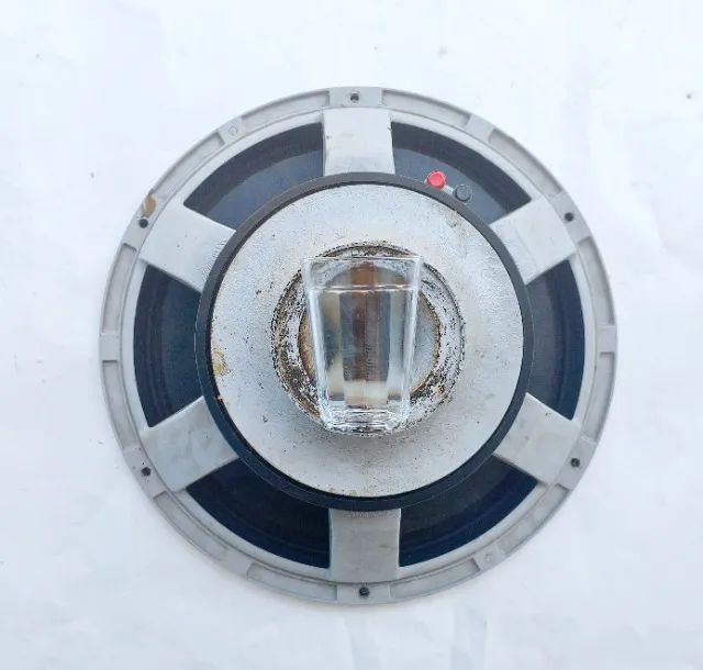 Alto-falante tipo subwoofer 15 polegadas Oversound 600 WATS RMS - Foto 4