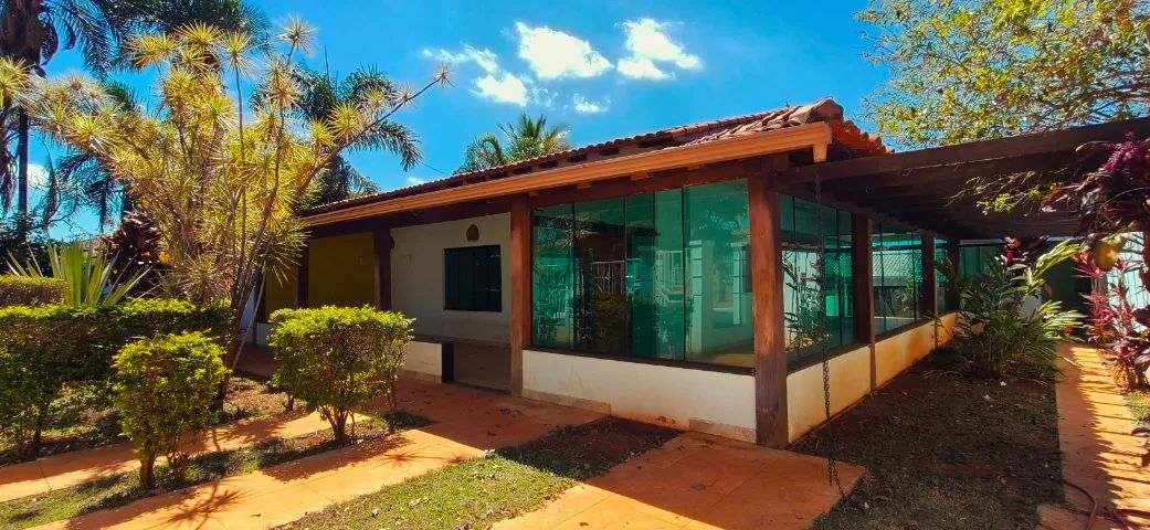 EXCELENTE CASA COM PISCINA, CONDOMINIO MONACO - Foto 3