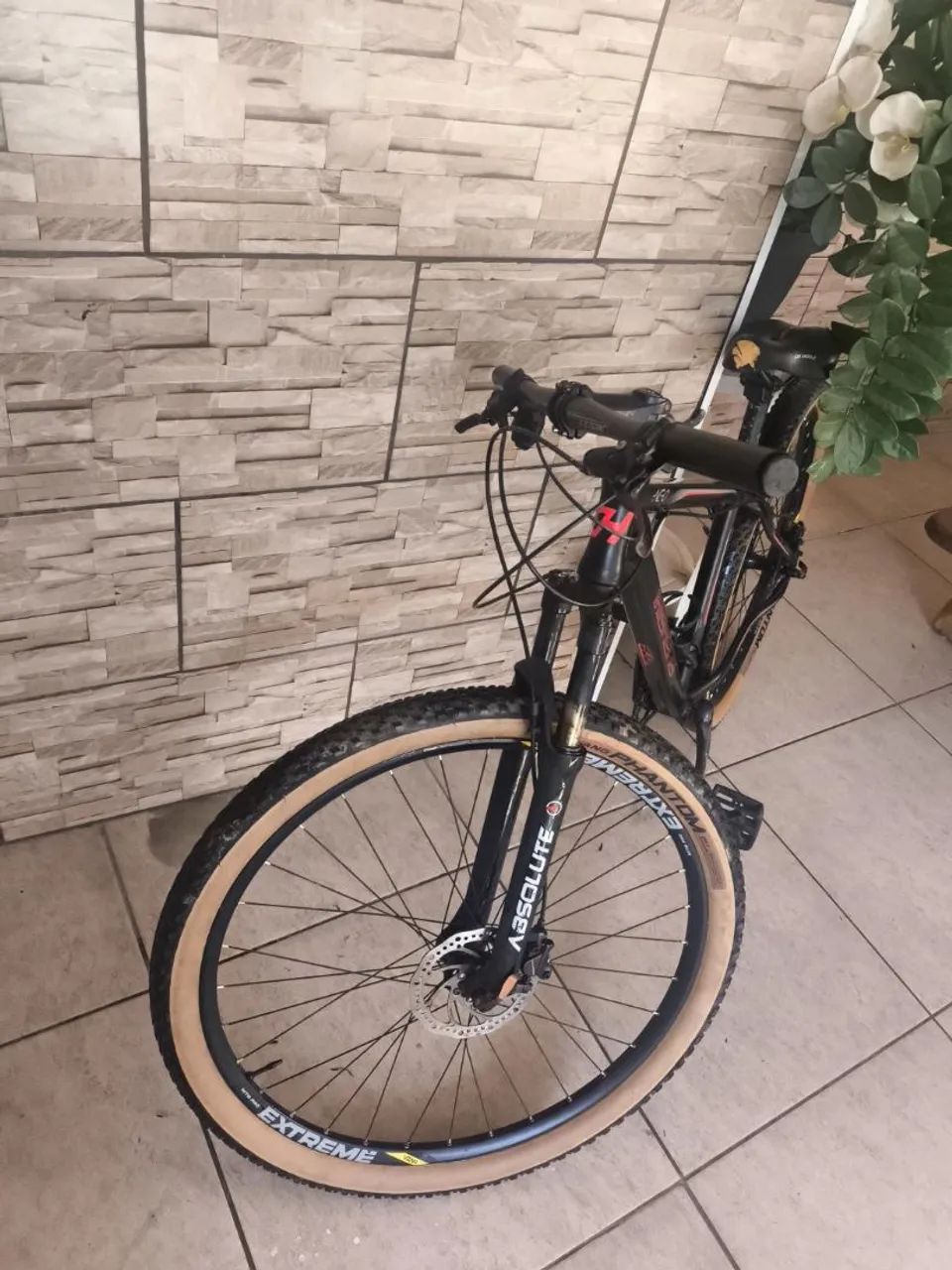 Bicicleta aro 29 com pneus tubeless - Foto 2