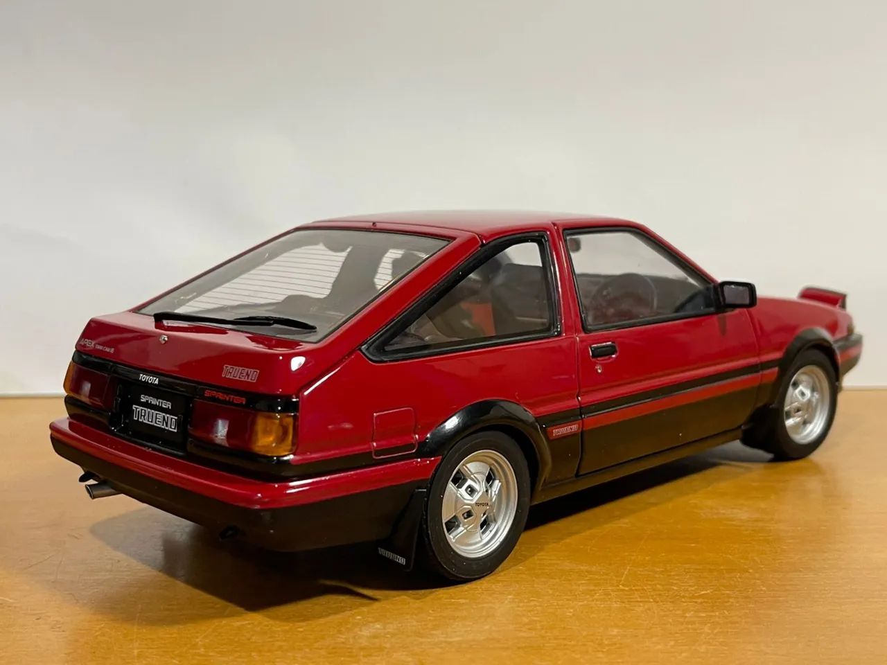 AUTOart TOYOTA sprinter trueno 1/18 模型 Autoart 1/18 Toyota Sprinter Trueno (AE86) “Project D” Final version