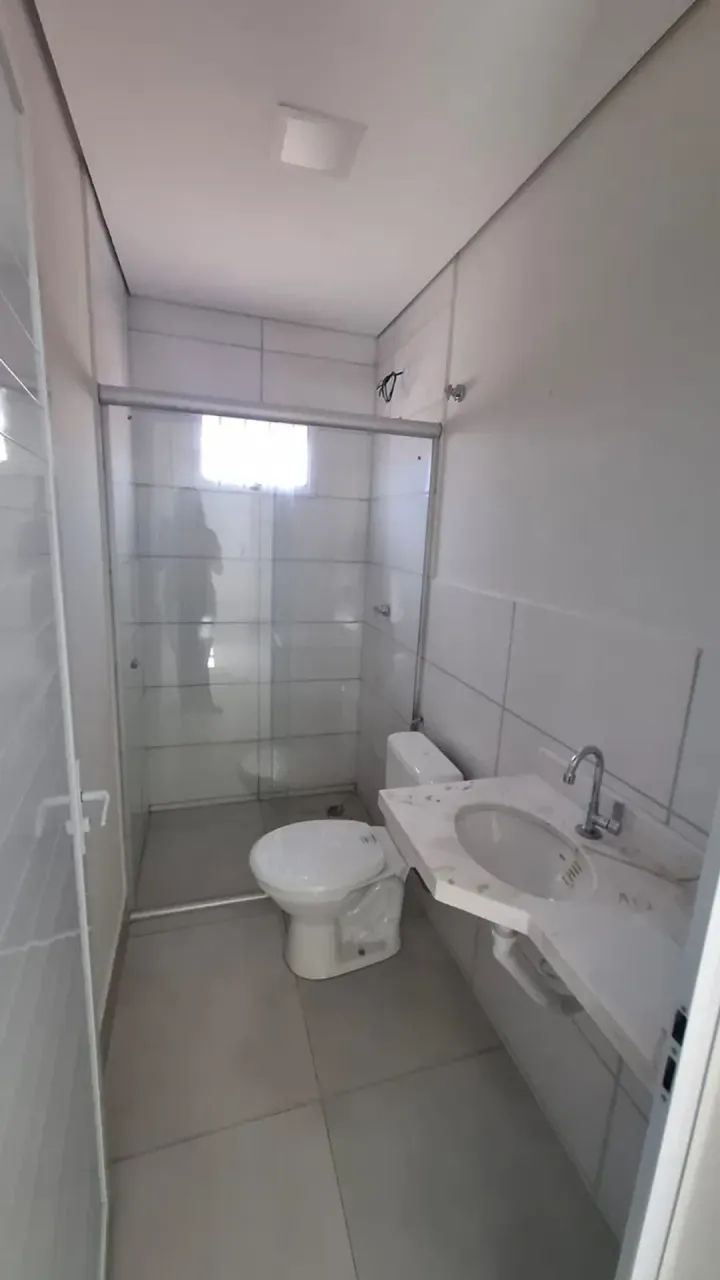 Apartamento para alugar com 2 quartos e sacada bairro Jardim Cuiabá. - Foto 2