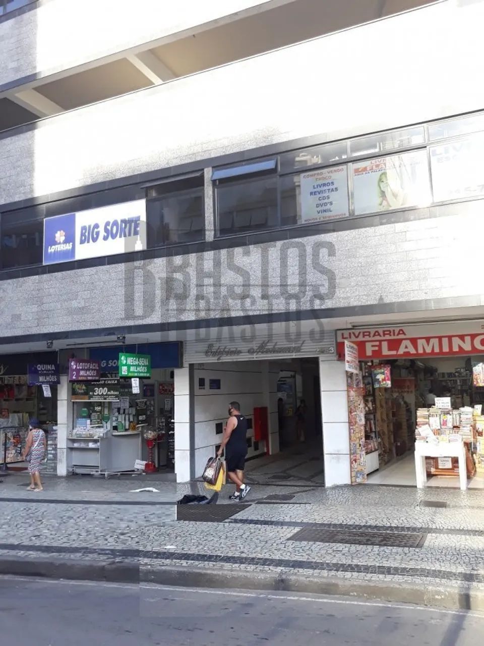Loja para Venda e Aluguel em Centro Juiz de Fora-MG