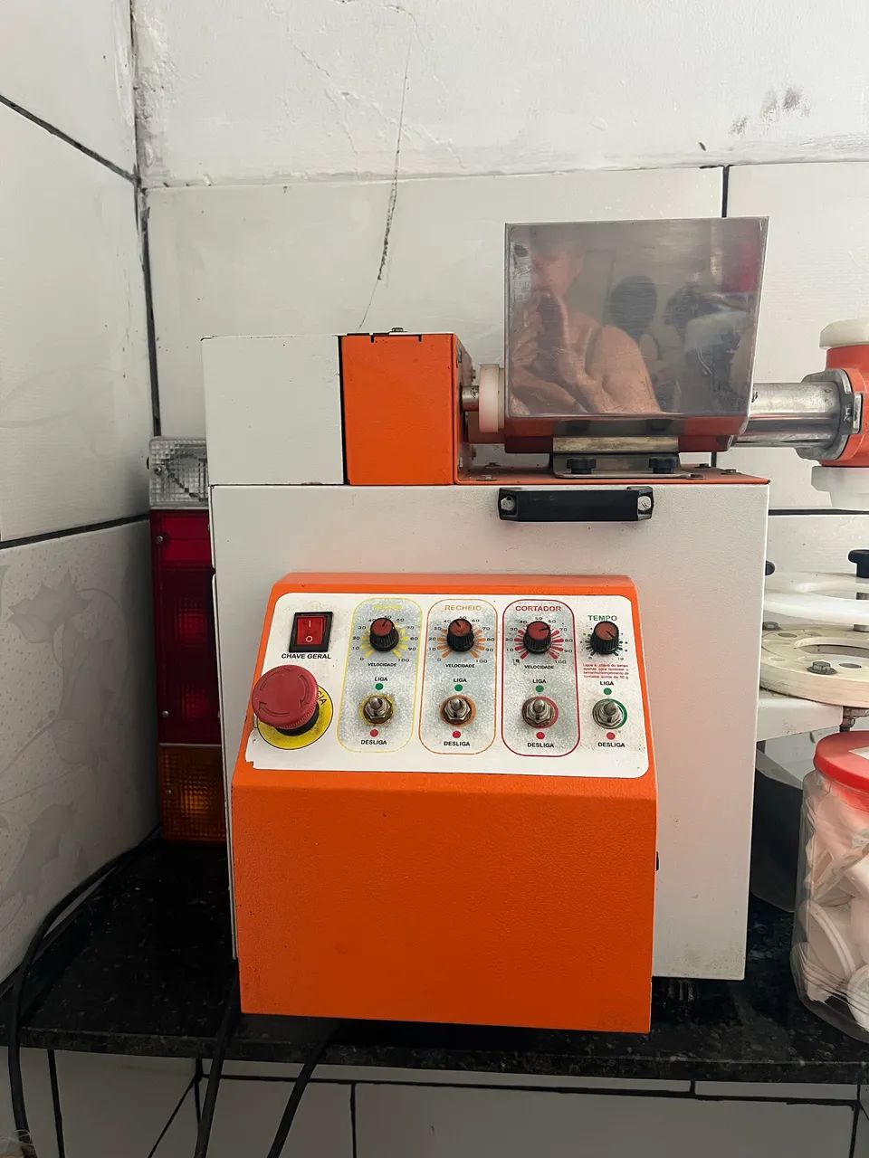Vendo maquina de salgados usada da compacta print - Foto 3