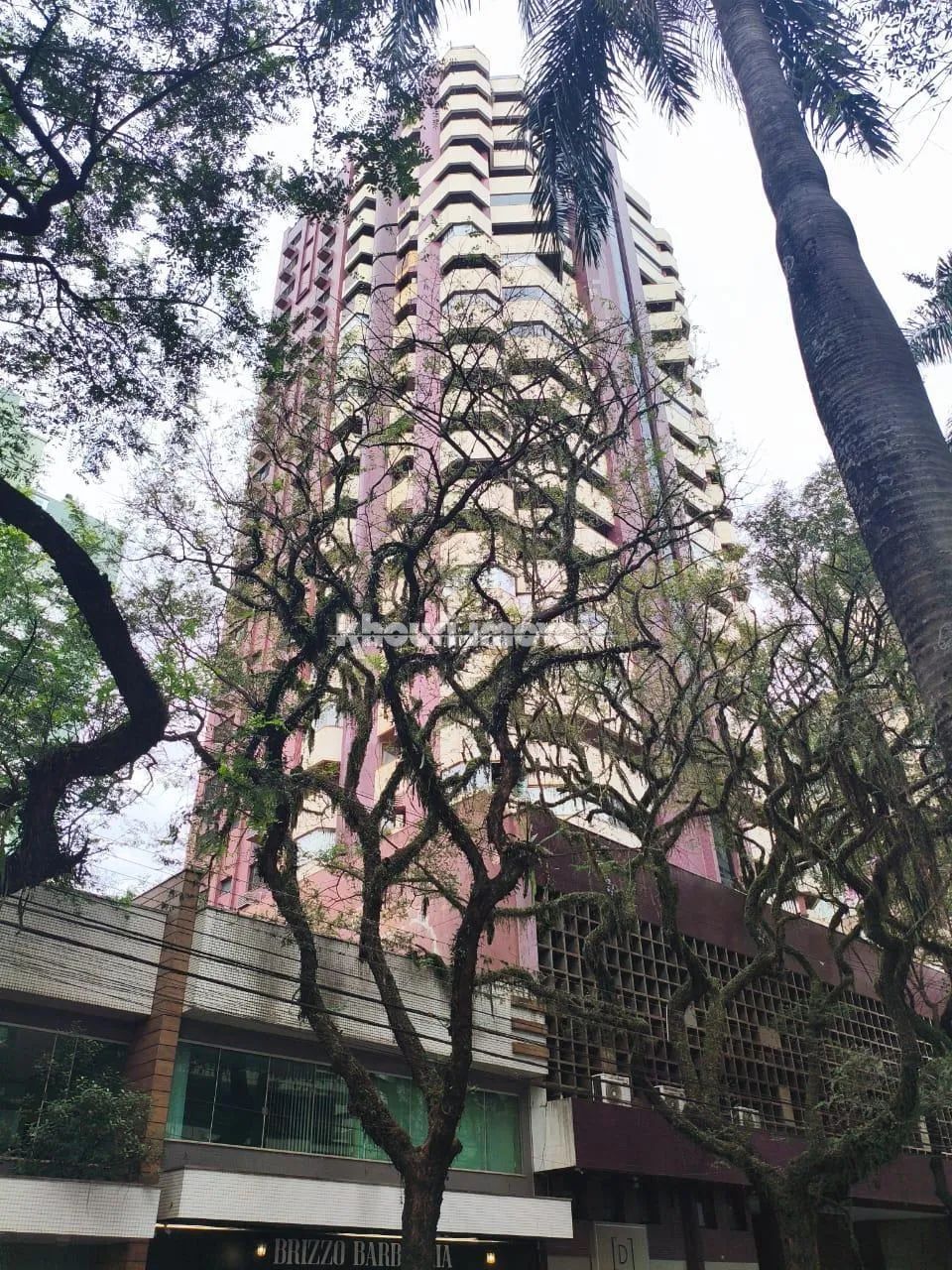 Apartamento à venda em Maringá, Zona 01, com 4 quartos, com 205.75 m², Edifício Max Eidam - Foto 4