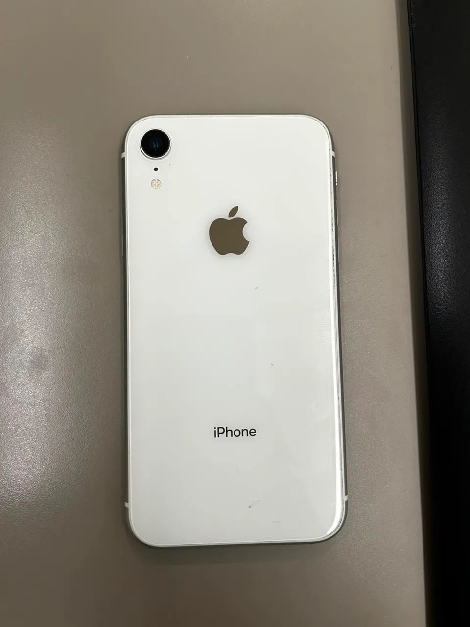 iPhone XR 64GB Branco 