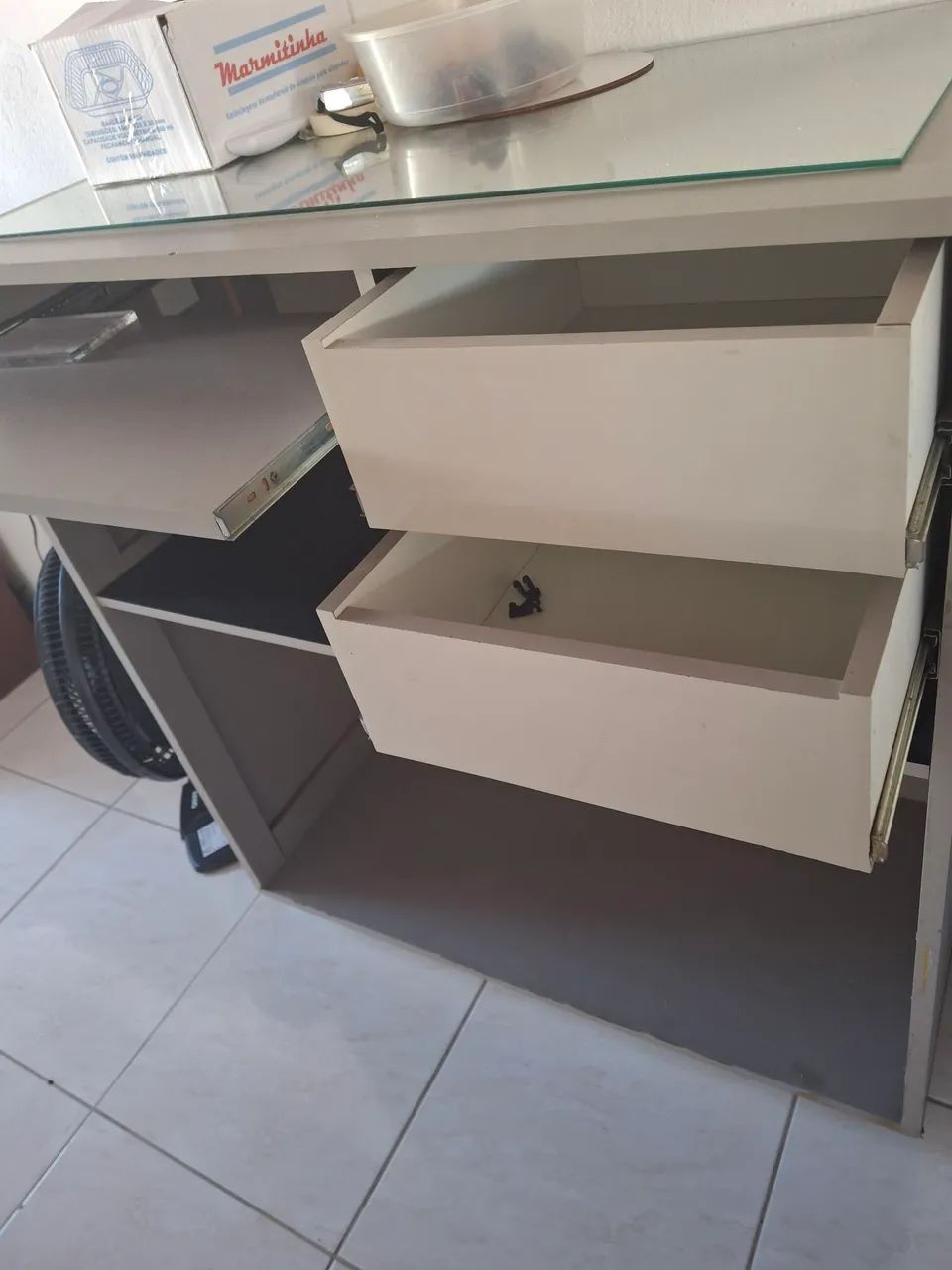 Vendo balcão de loja com rodinhas bem conservado  - Foto 2