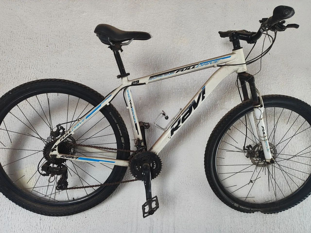 Duas bicicletas (sair rápido) - Foto 2
