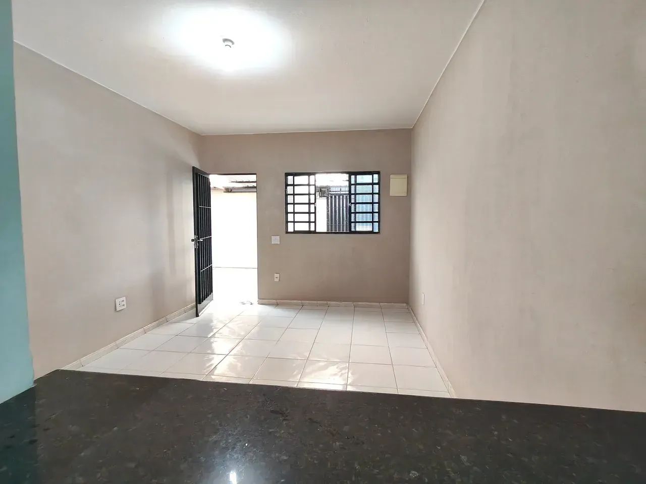 Alugo Casa com 2 dorm-Jardim Florence - Foto 5