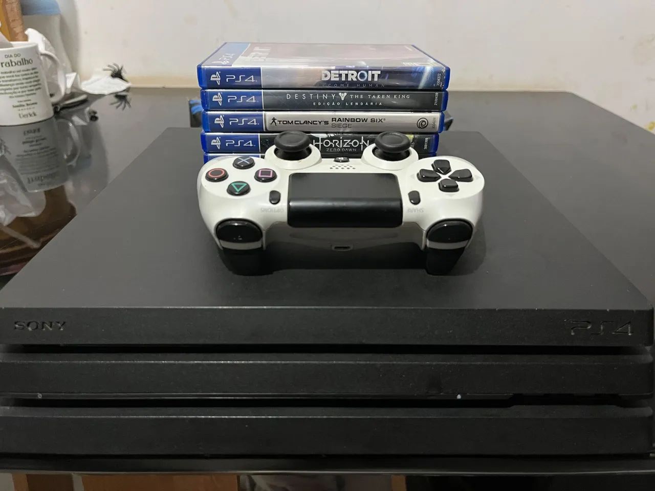 Vende se ps4 PRO  - Foto 3