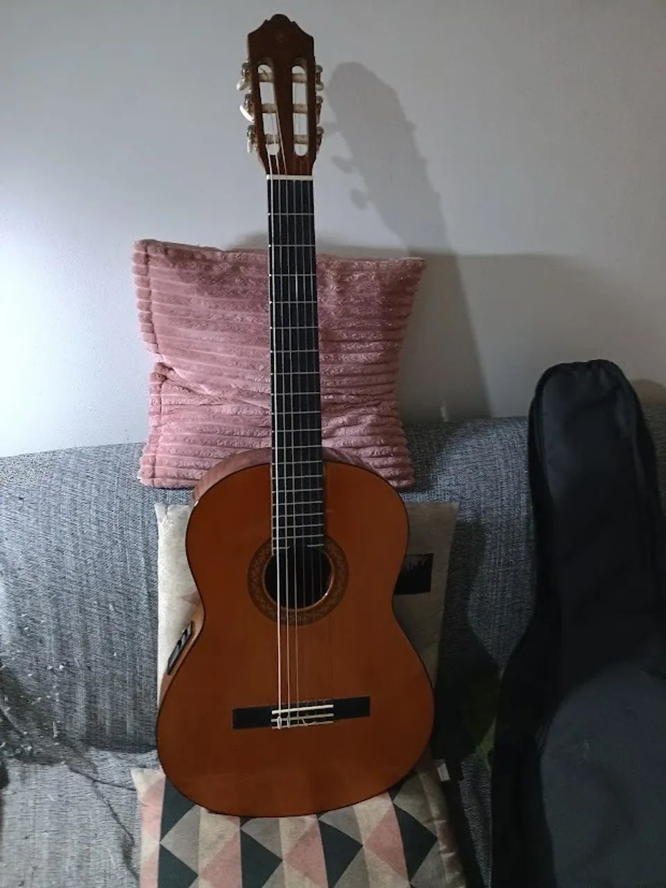 violão YAMNHA CX40 SEM USO COM FUNDA