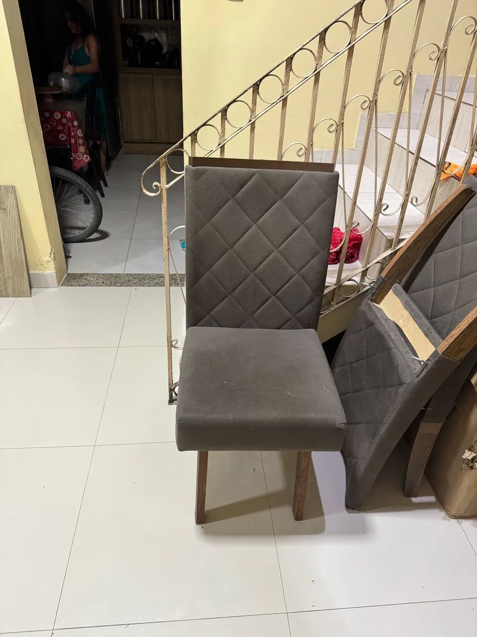 Kit 5 Cadeiras De Jantar Suede base MDF - Foto 3