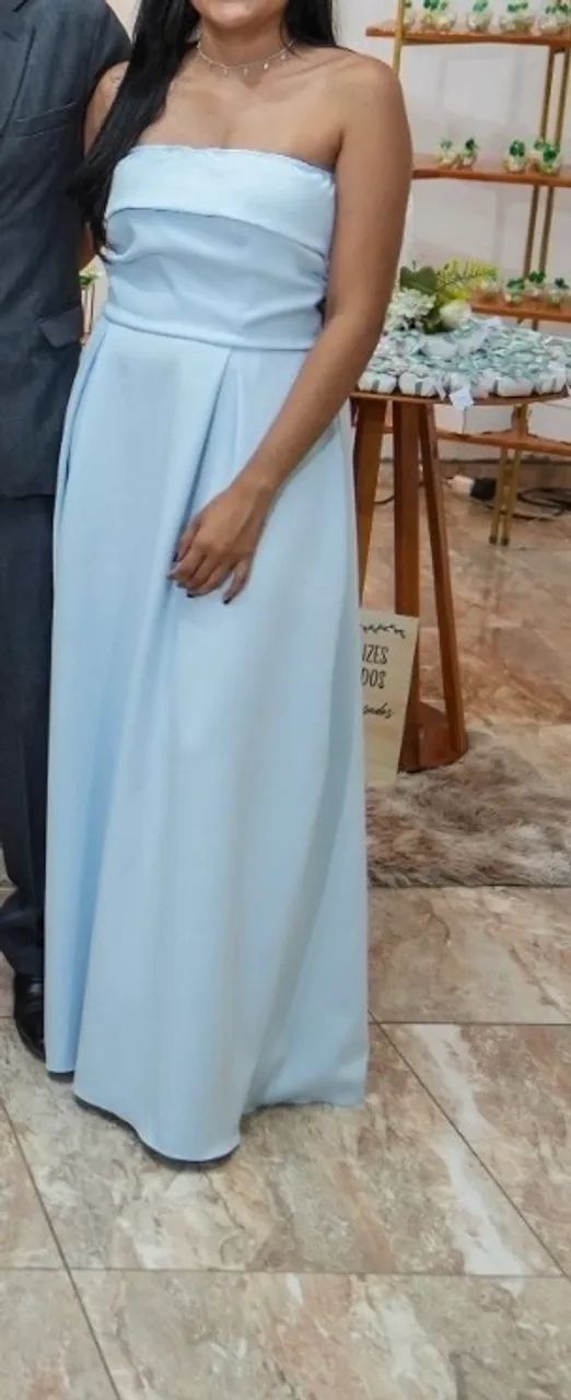 Vestido longo azul de festa